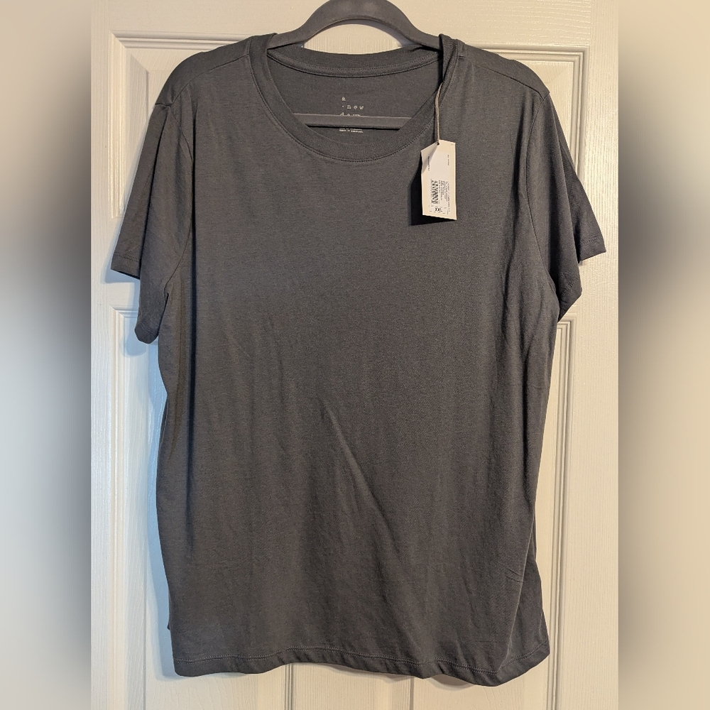 a new day Dark Gray Short Sleeve Tee NWT